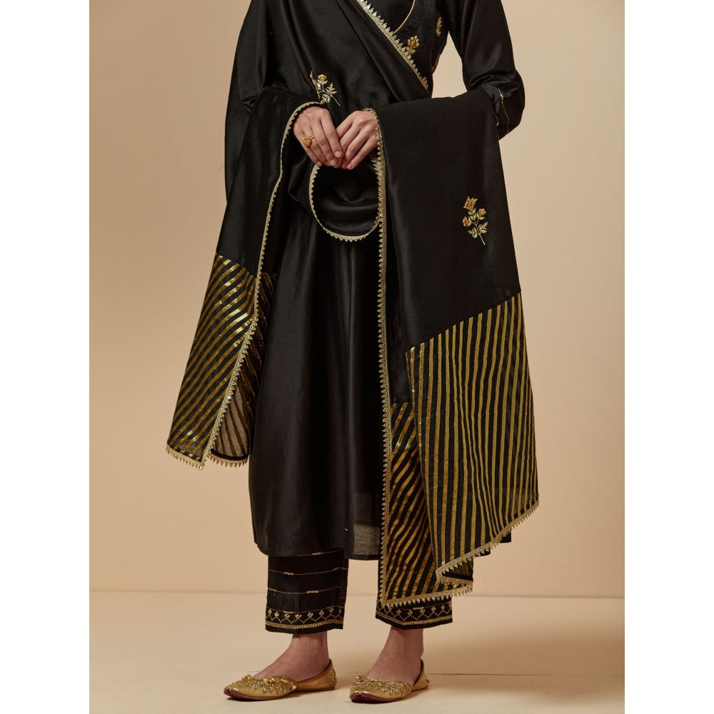 Anantaa by Roohi Trehan Black Hand Embroidered Silk Chanderi Dupatta