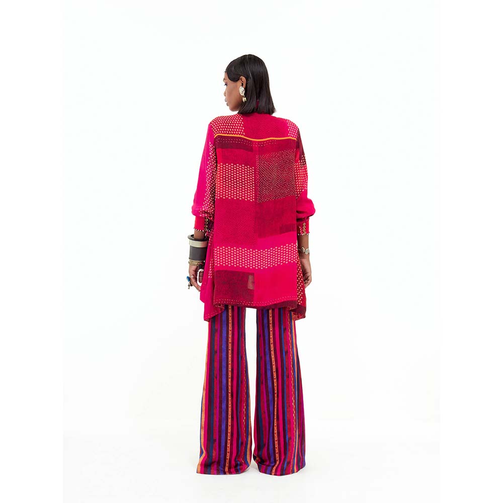 Aseem Kapoor Atri Printed Italian Crepe Shirt With Detailed With Highlighted Yoke And Collar