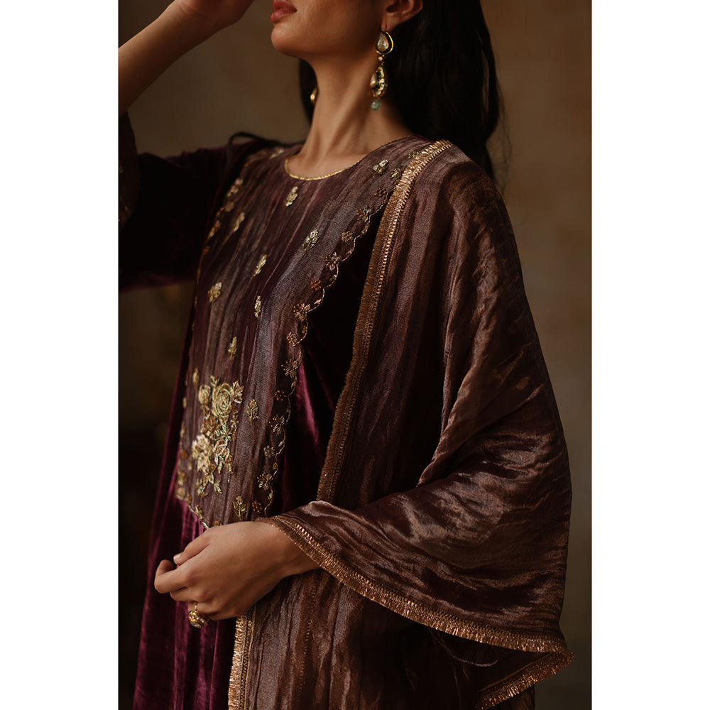 Begum Pret FAIZ Burgundy Kurta with Pant & Dupatta (Set of 3)