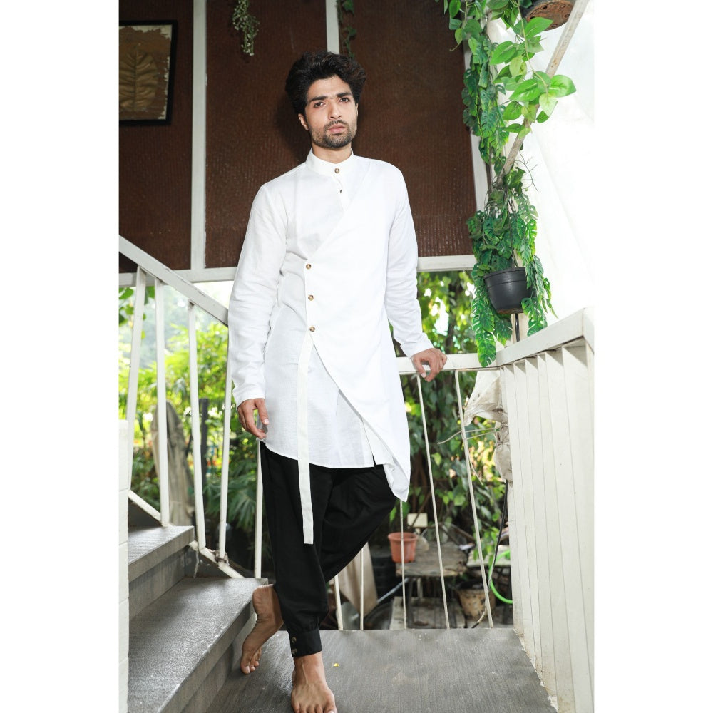 Echke White & Black Co-ord (Set of 2)