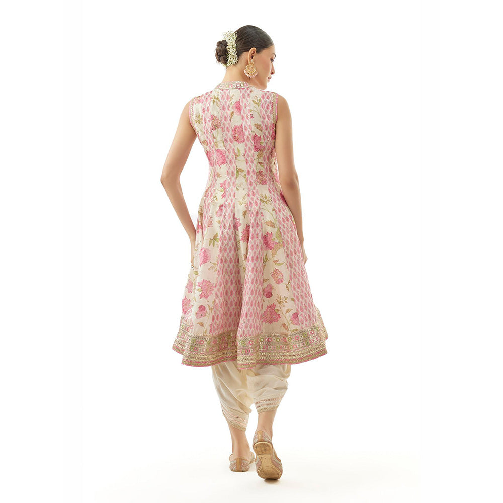 Gopi Vaid Ivory Sneha Advani In Smriti Ag Kurta with Dhoti and Dupatta