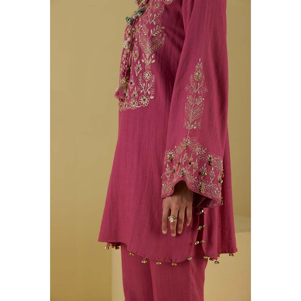 Inej Kashmiri Kurta in Pearly Pink with Pant (Set of 2)