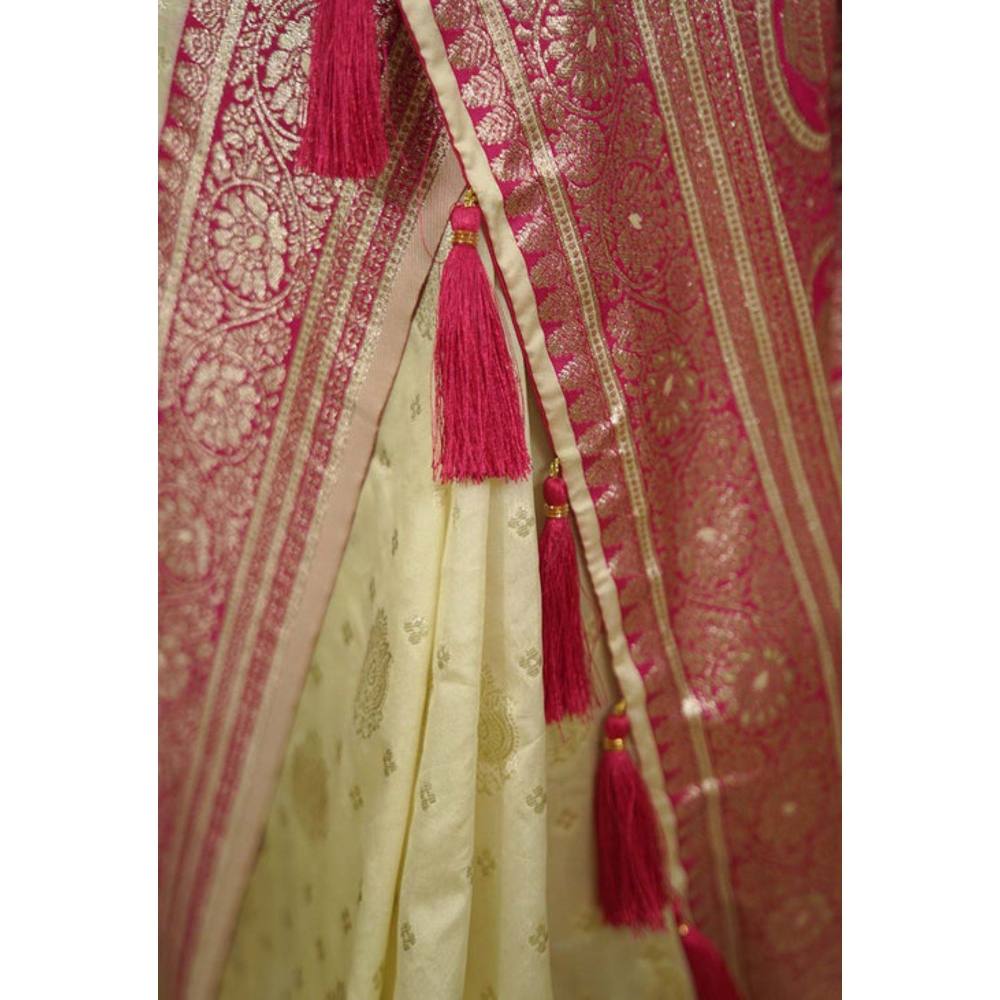 Isadora Life Womens Woven Zari Cream Pre-Draped Saree with Unstitched Blouse