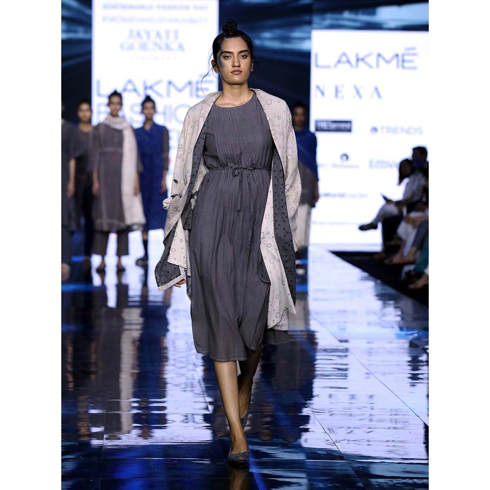 JAYATI GOENKA Beige Printed Shrug