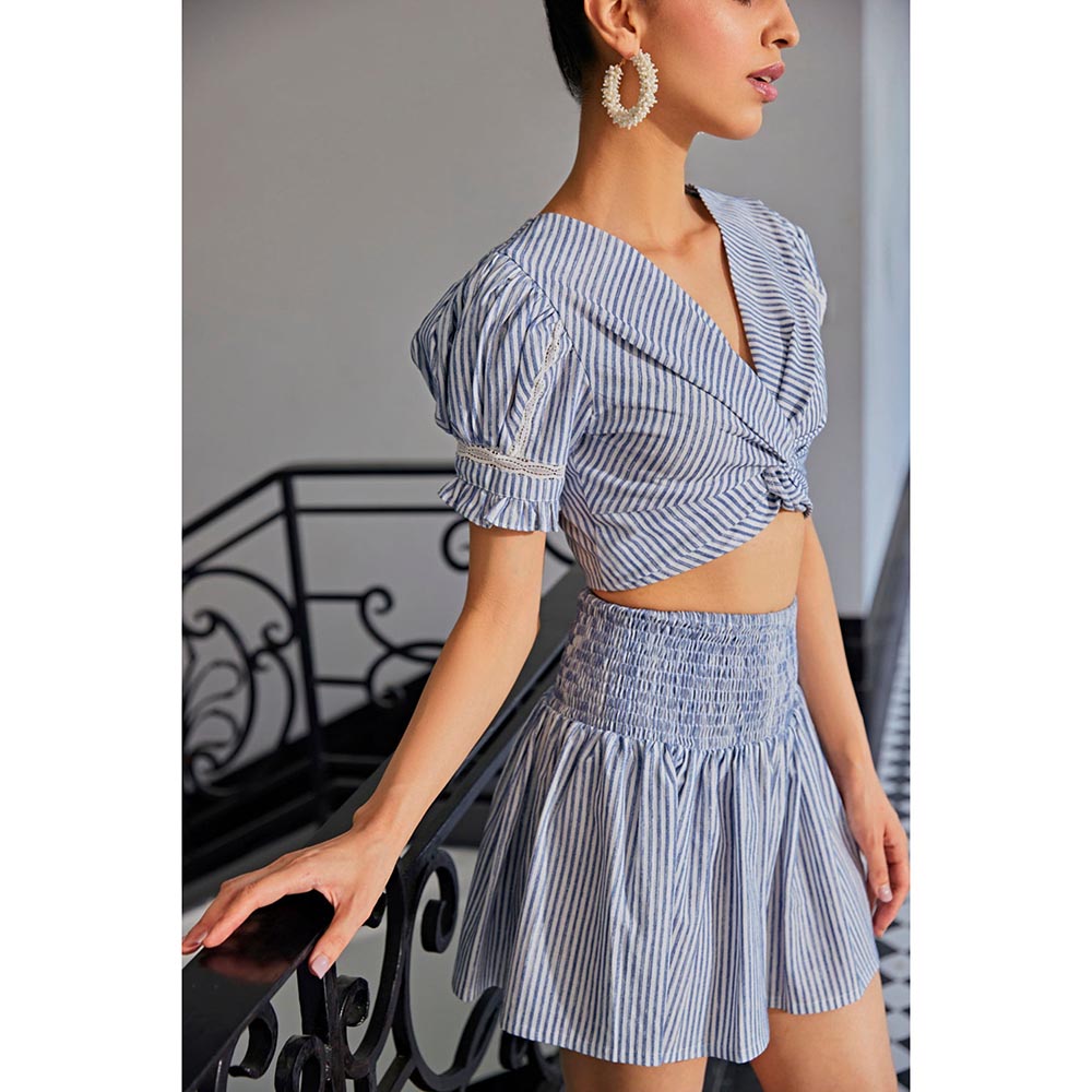 Kay Kay BY KKHUSHI SAHAII Women Stripe Printed Off White Mini Skirt