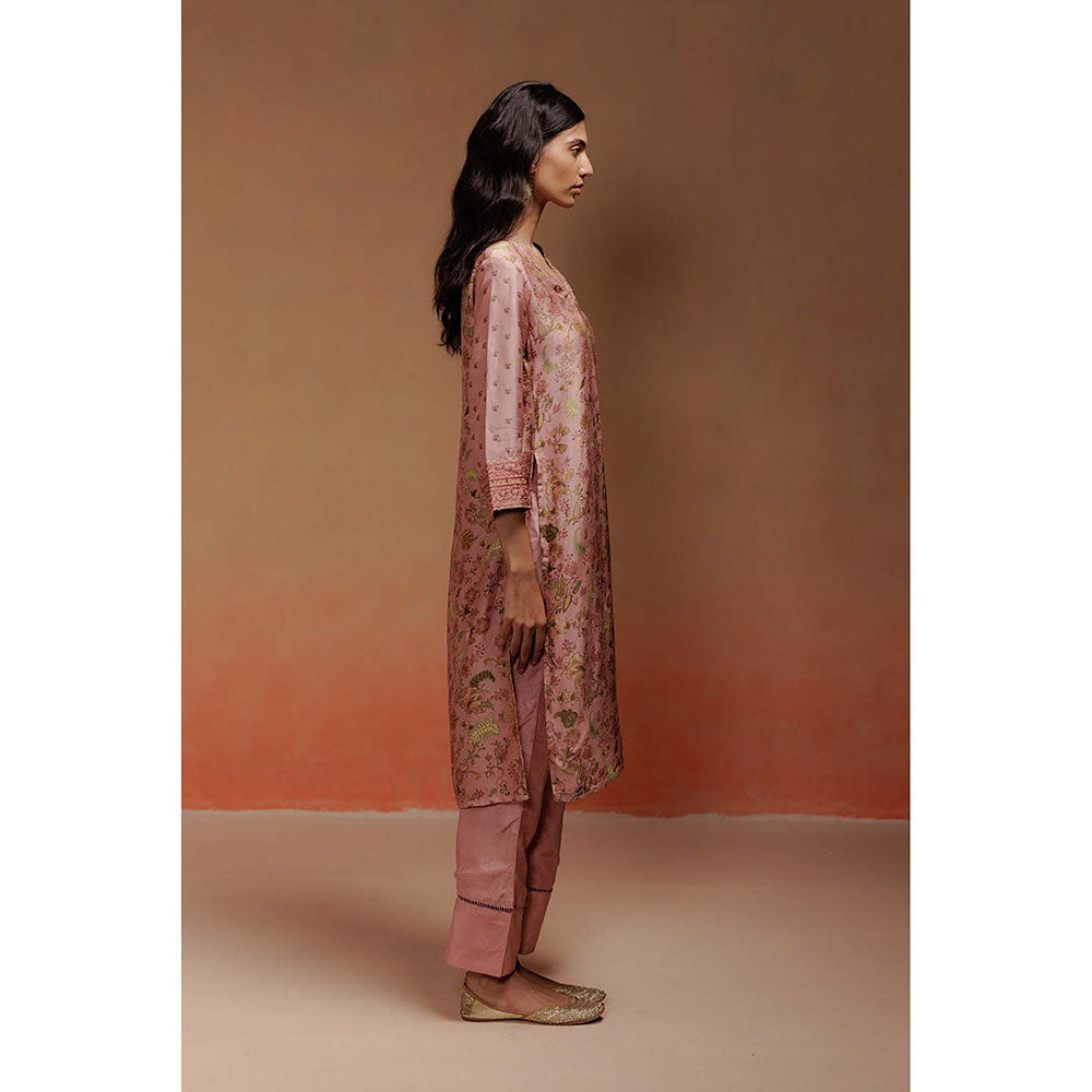 LABEL NAARITI Samia Embroidered Pink Kurta with Pant and Dupatta