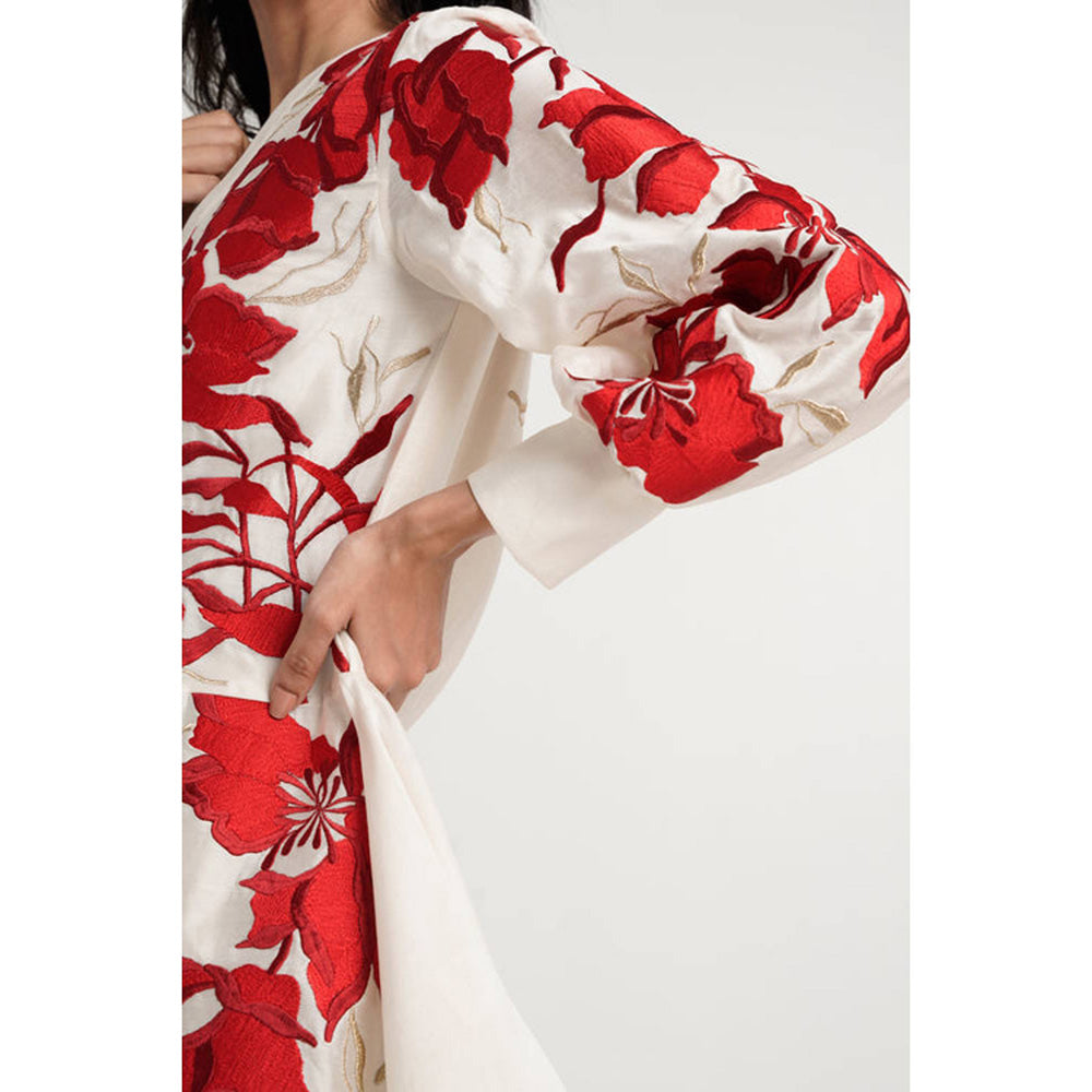 MADDER MUCH Women White Chanderi Silk Floral Tunic with Pant