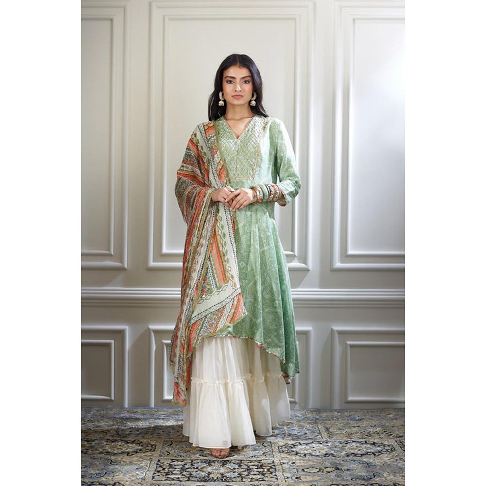 MANDIRA WIRK Women Chanderi Green Kurta with Palazzo