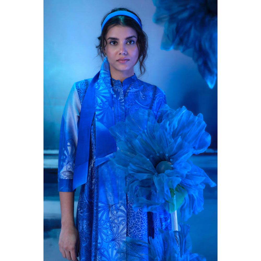 MANDIRA WIRK Women Chanderi Indigo Tunic with Pant