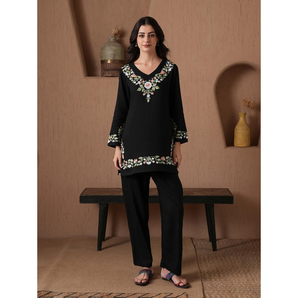 Qazmi Kashmiri Aari Work Viscose Rayon V-Neck Full Sleeves CoOrd Set