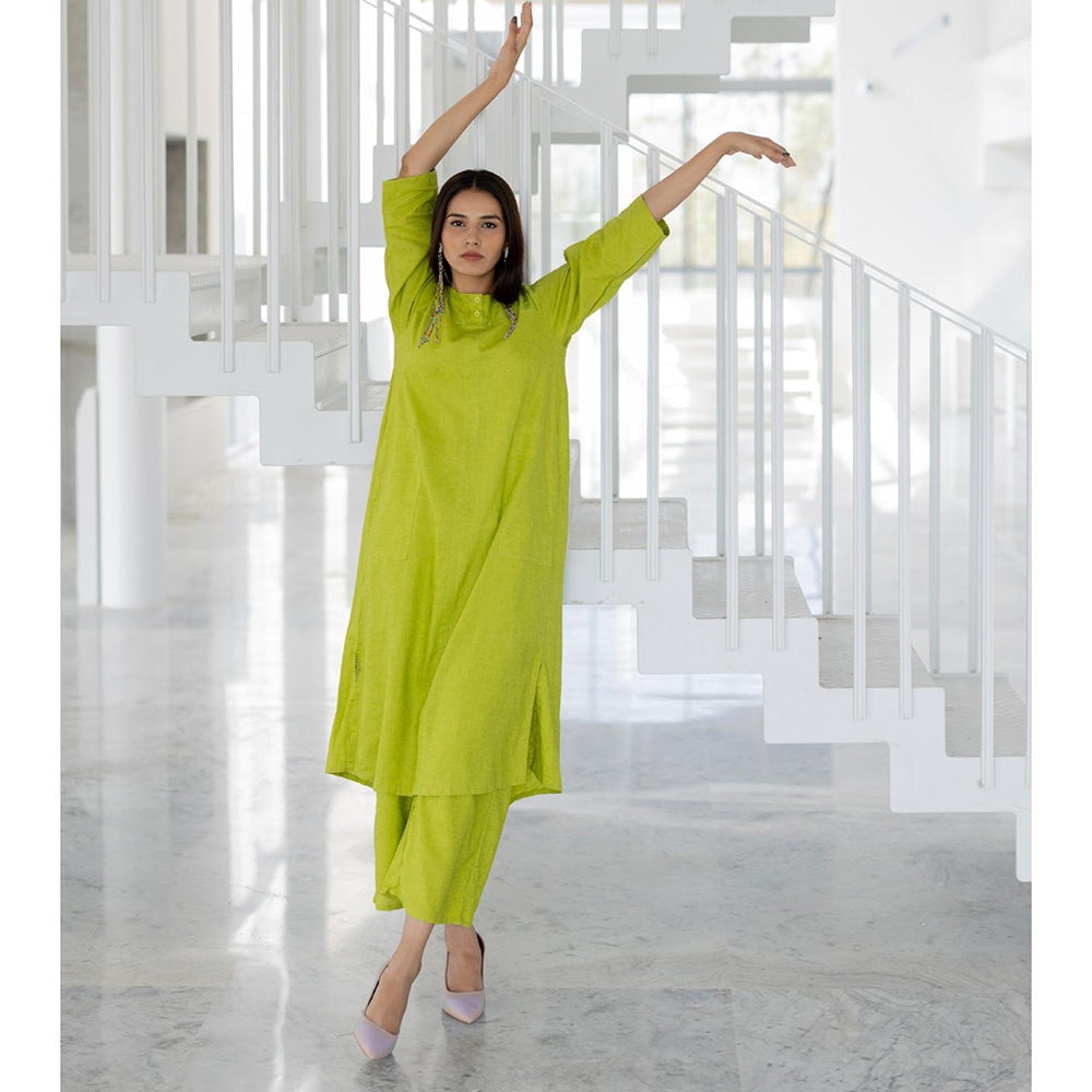 Silai Studio Avocado Green Kurta and Pant (Set of 2)