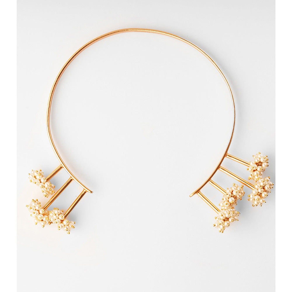 Suhani Pittie Pearl Bunch Staggered Choker