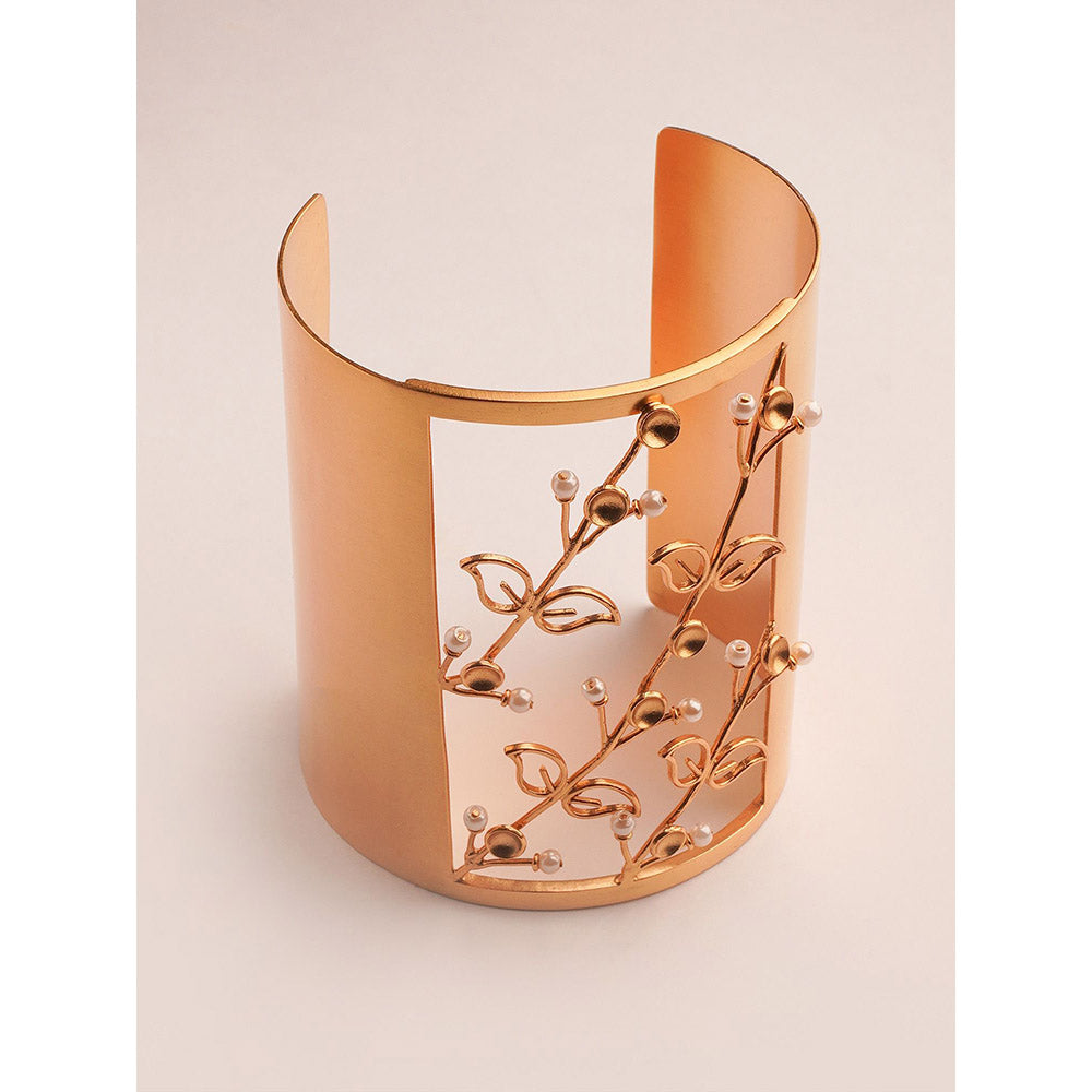 Suhani Pittie Fern Fantasy Pearl 22k Gold Plated Cuff