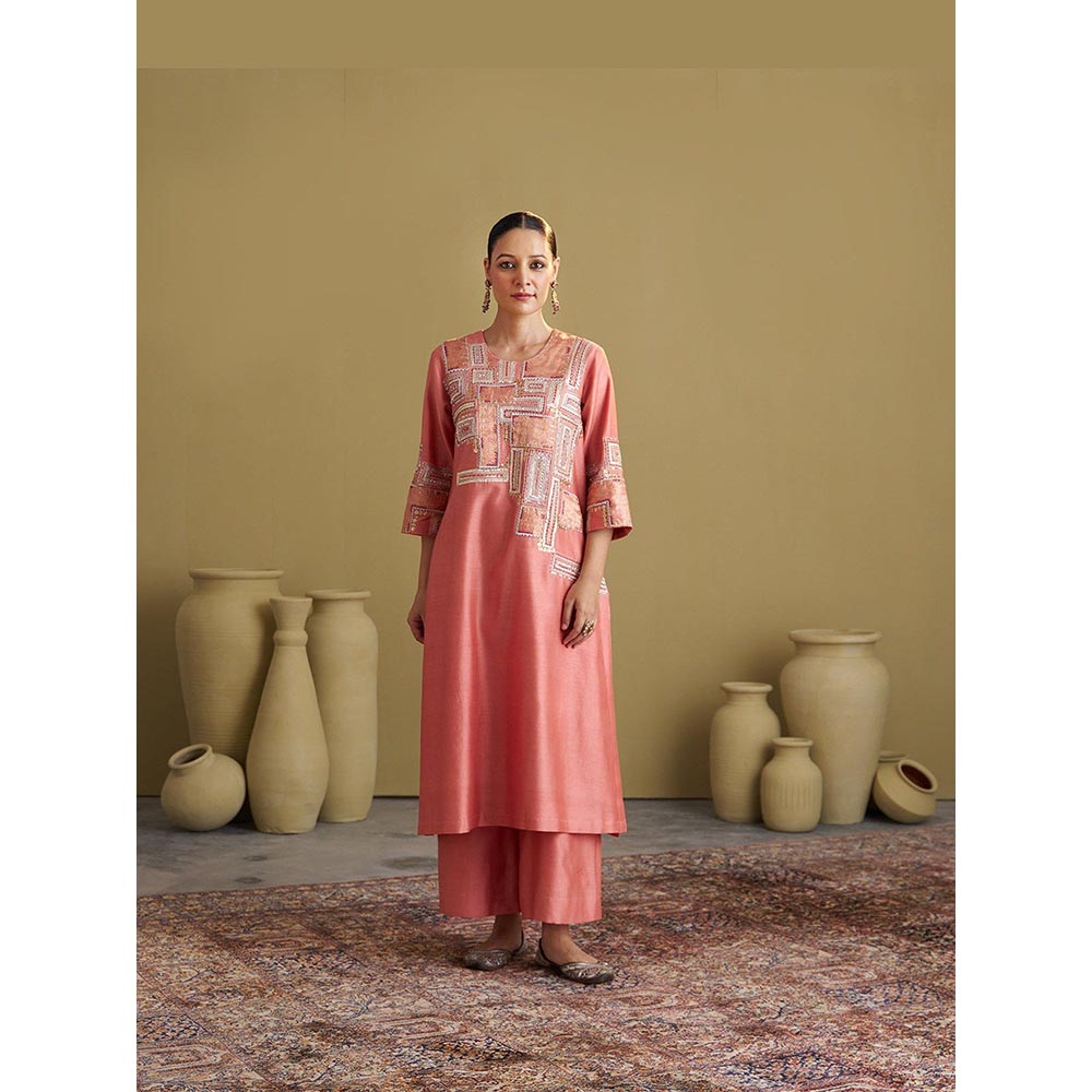 Vaaya The Silk Chanderi Peach Kurta With Pant And Dupatta