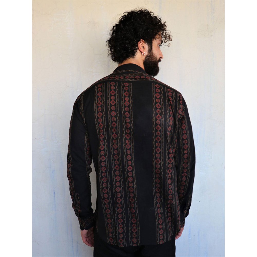 Chidiyaa Black Red Block Printed Shirt