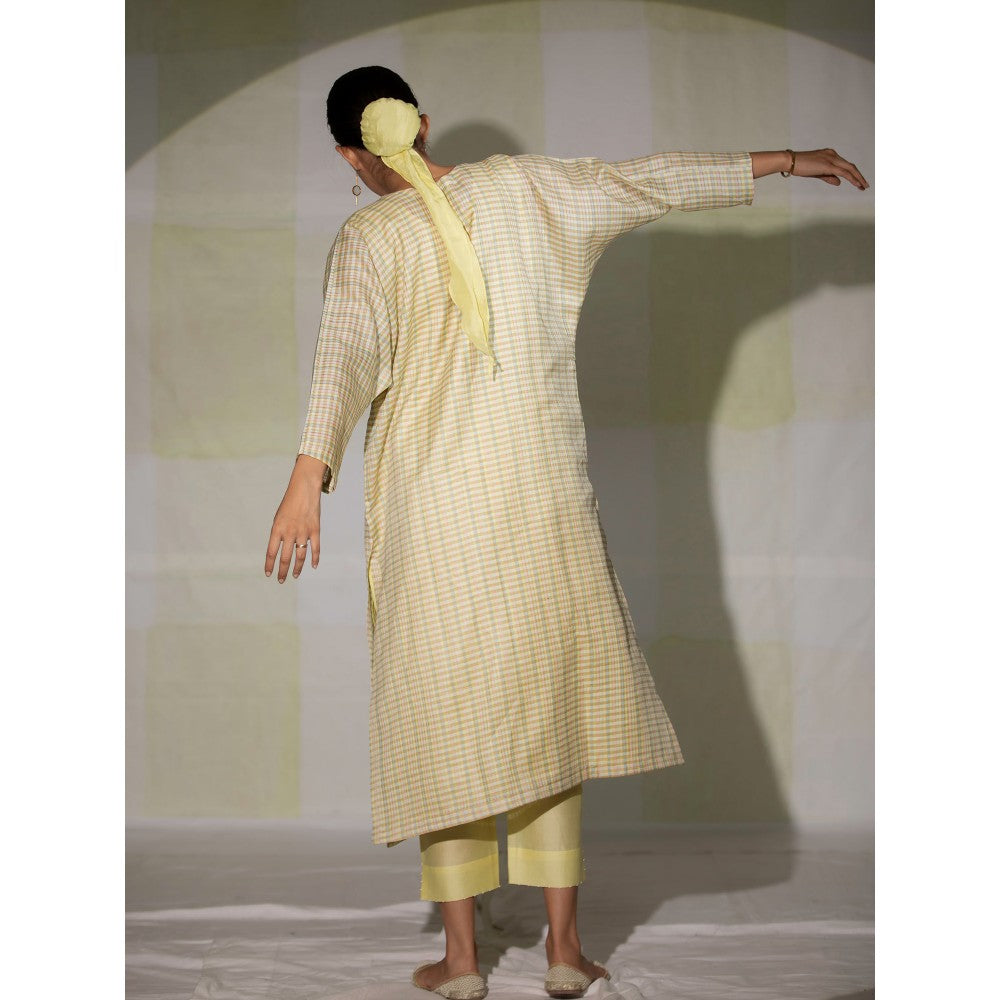 DEEPTHEE Yellow Raglan Sleeve Kurta with Pant (Set of 2)