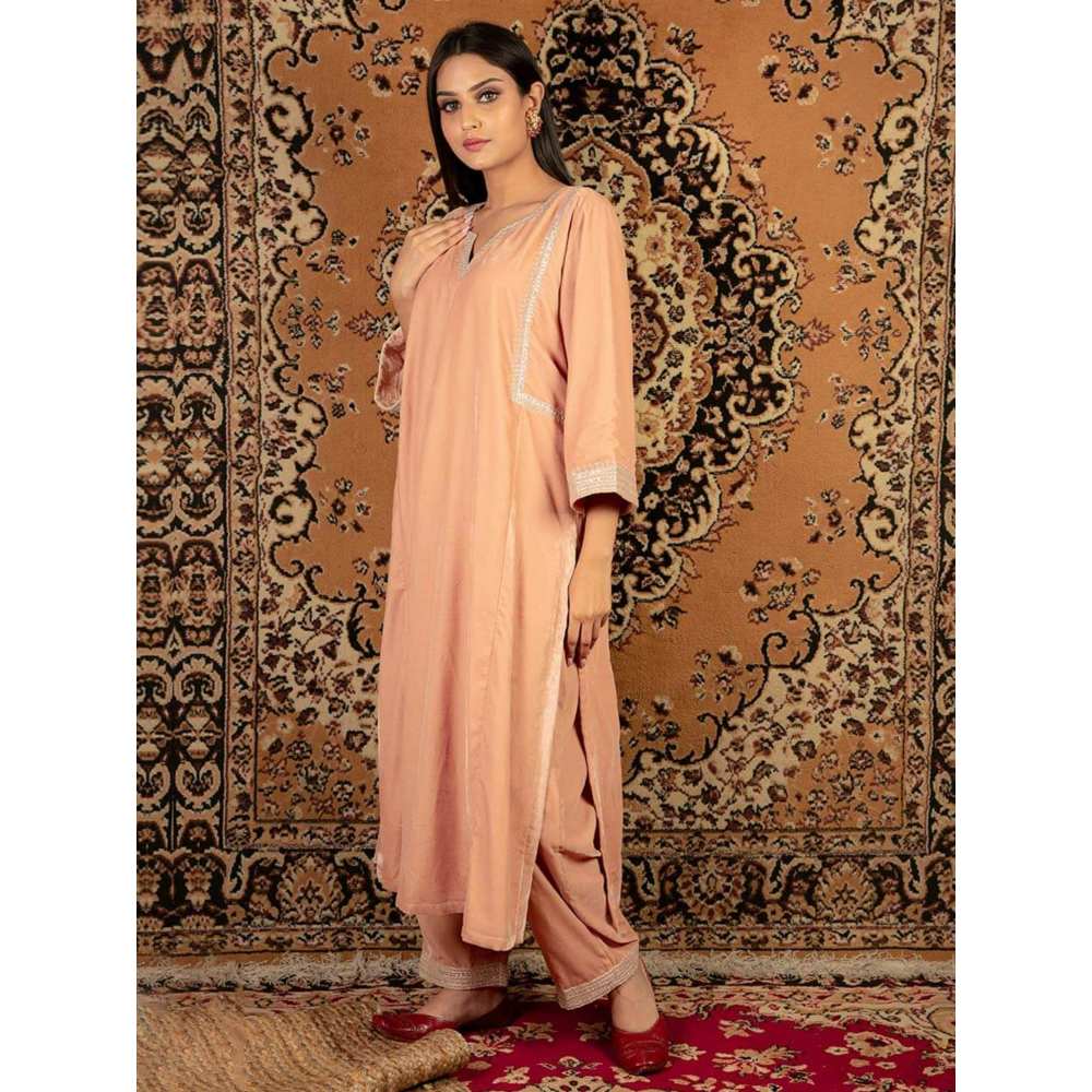 Priya Chaudhary Peach Silk Velvet Kurta
