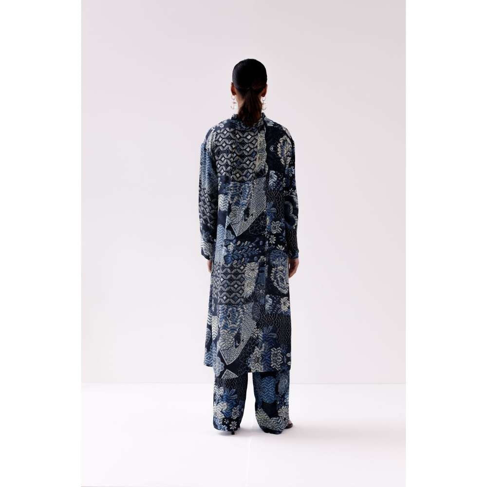 YAVI Ember Kurta - Indigo