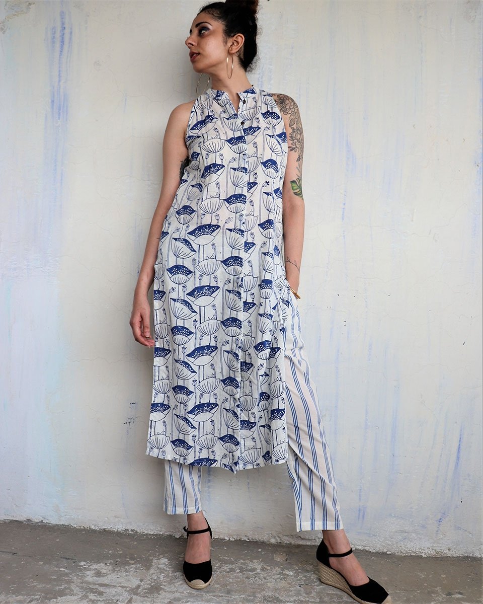 WHITE BLUE BLOCKPRINTED KURTI