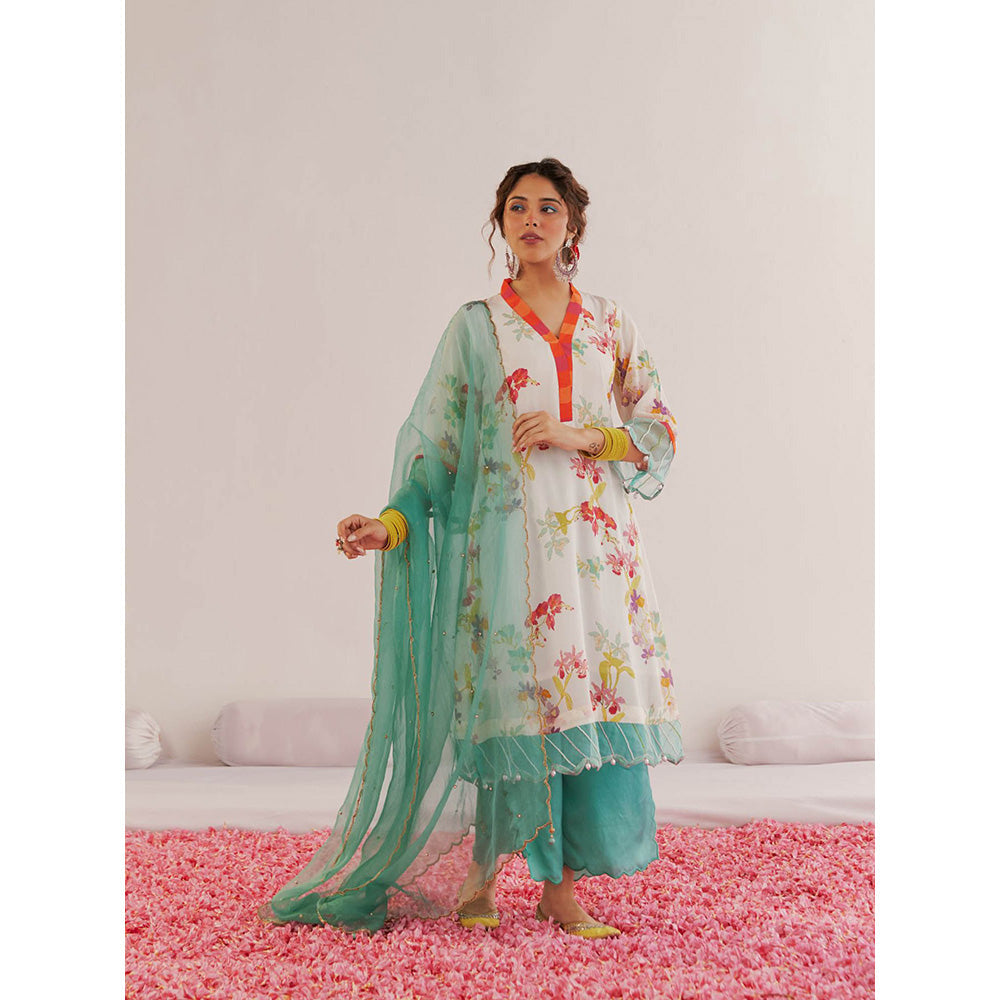 172 Threads White Garden Kurta Pant & Dupatta (Set of 3)
