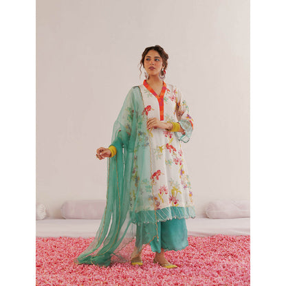 172 Threads White Garden Kurta Pant & Dupatta (Set of 3)