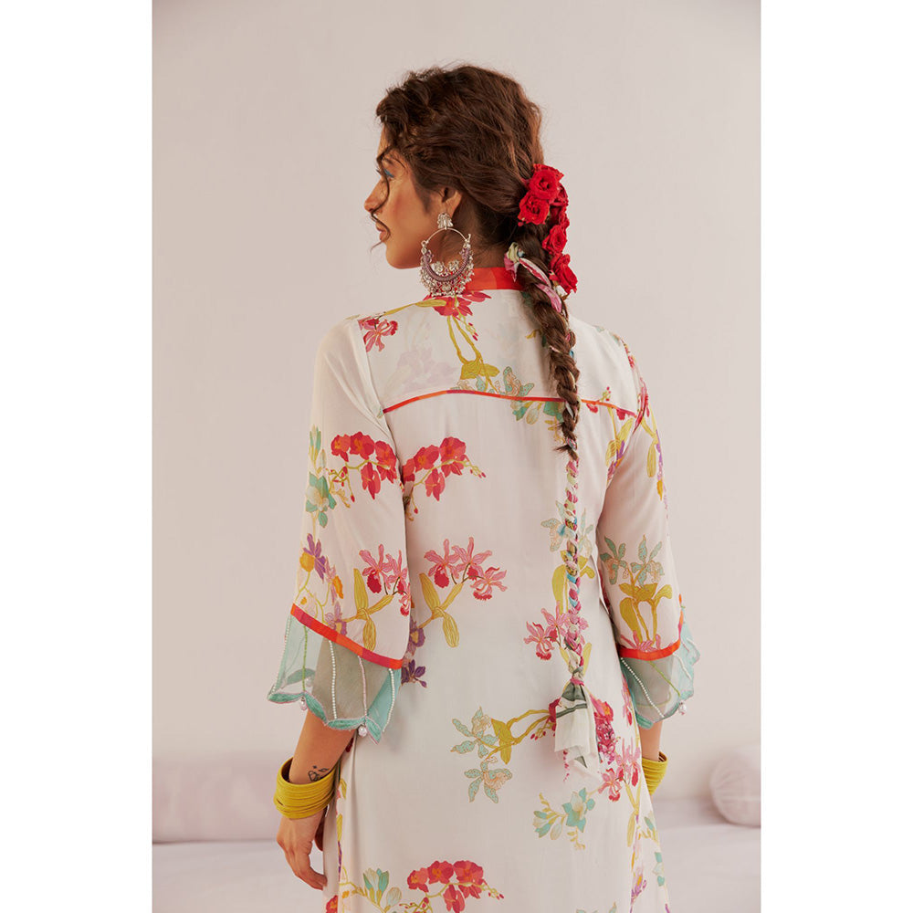 172 Threads White Garden Kurta Pant & Dupatta (Set of 3)