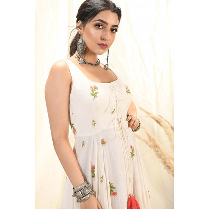 Aaryaa By Kashveen Kohli Off White Floral Embroidered Asymmetrical Dress