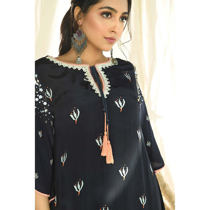 Aaryaa By Kashveen Kohli Black Midnight Motif Printed Kurta With Dhoti