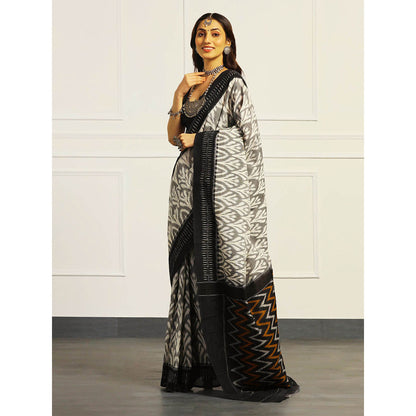 Aditri Black Handloom Ikat On Gas Saree with Unstitched Blouse