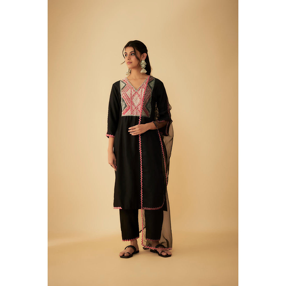 1999AD Black Chanderi Tribal Embroidery Kurta with Pant and Dupatta (Set of 3)