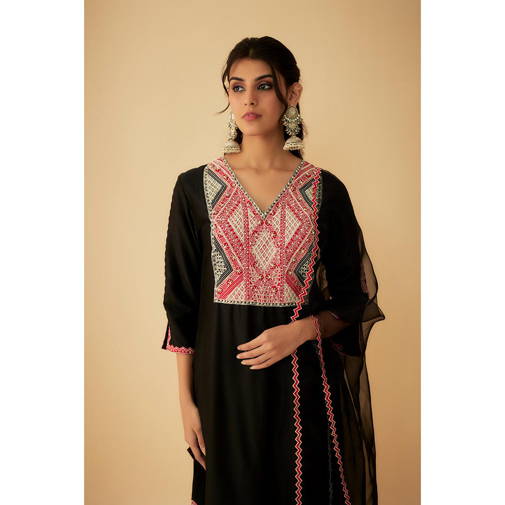 1999AD Black Chanderi Tribal Embroidery Kurta with Pant and Dupatta (Set of 3)