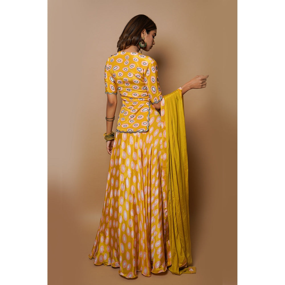 Ahi Clothing Yellow Digital Printed Lehenga (Set of 3)