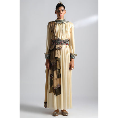 A Humming Way Rumi Gown with Dupatta & Belt (Set of 3)