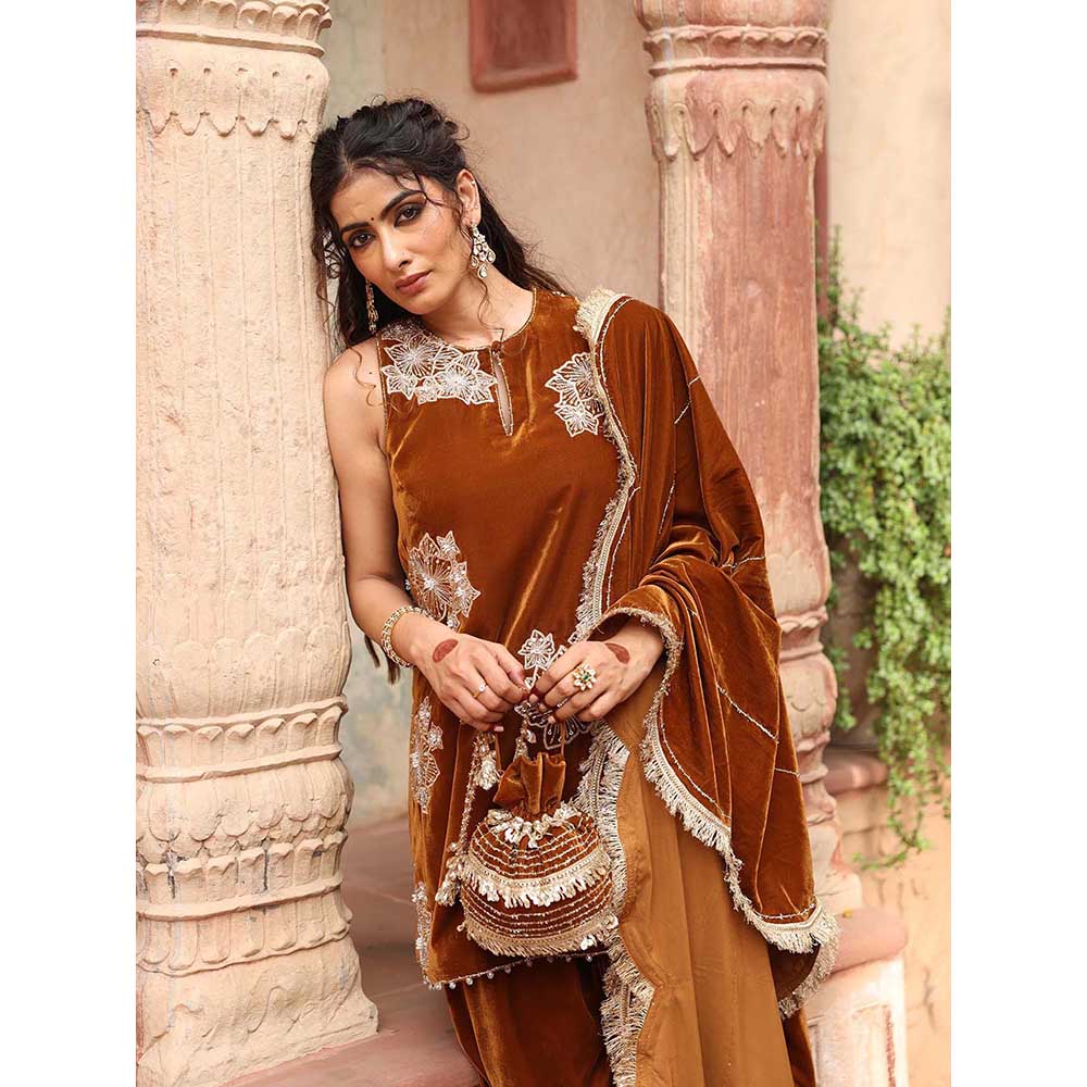Ajiesh Oberoi Honey Gold Kurta with Salwar and Dupatta (Set of 3)
