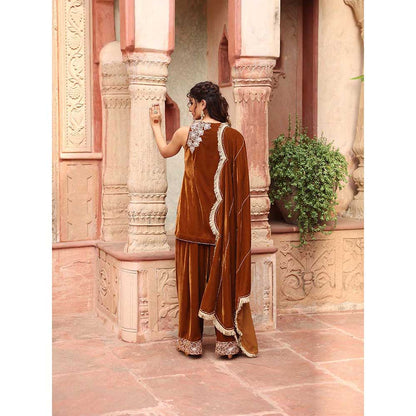 Ajiesh Oberoi Honey Gold Kurta with Salwar and Dupatta (Set of 3)