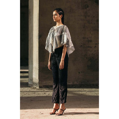 AKHL Ivory Embroidered Glass and Fringes Poncho