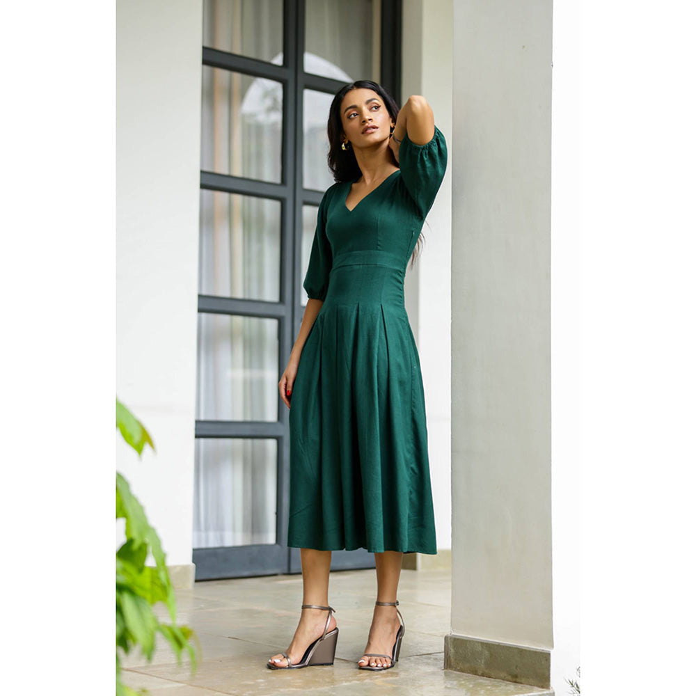 AlterEGO Valentina - Inverted Pleat Midi Dress