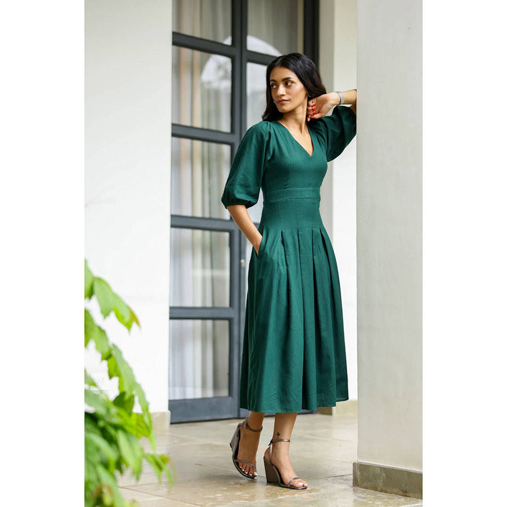 AlterEGO Valentina - Inverted Pleat Midi Dress