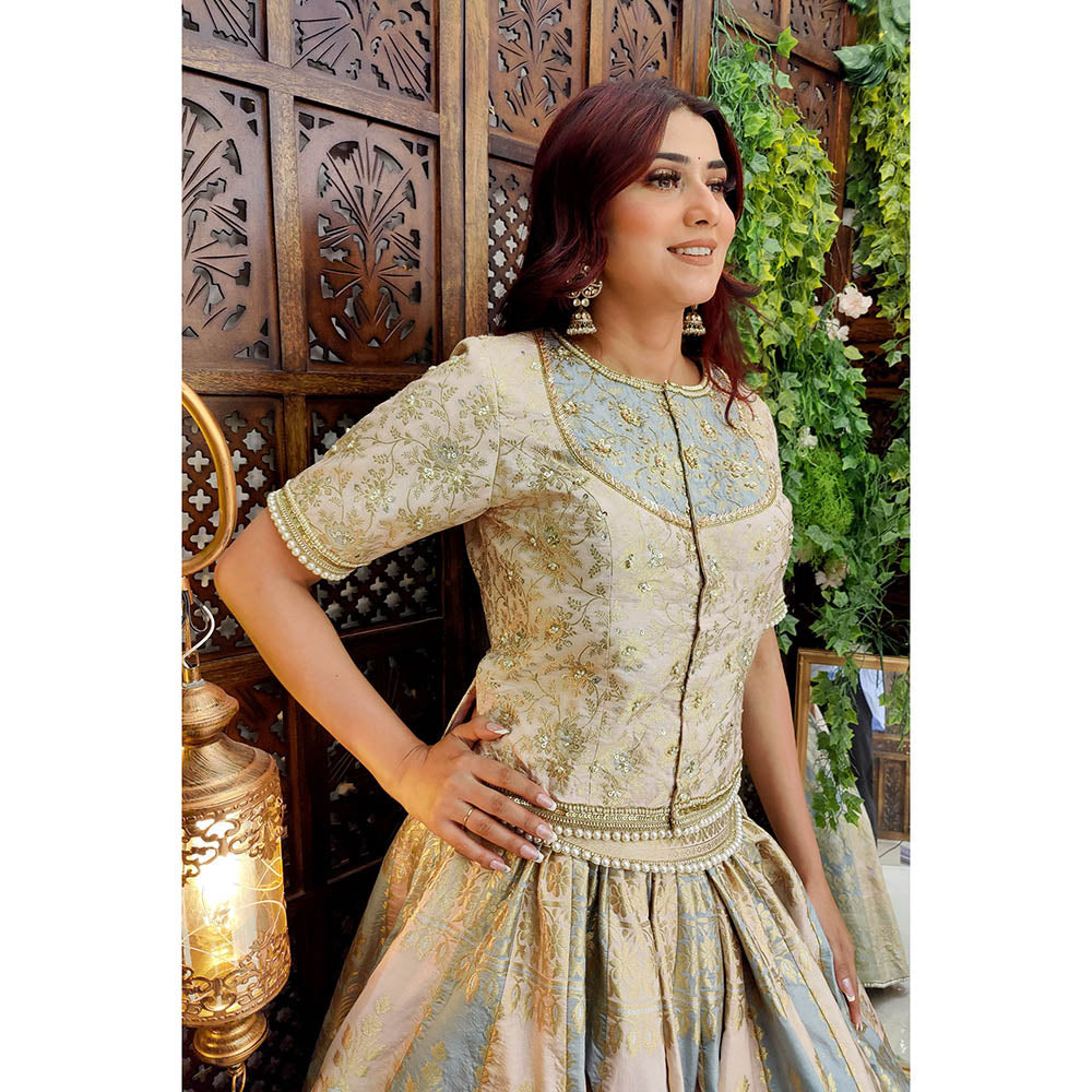 Amaltas Couture Aiza Banarasi Multicolor Embroidered Blouse with Lehenga (Set of 2)