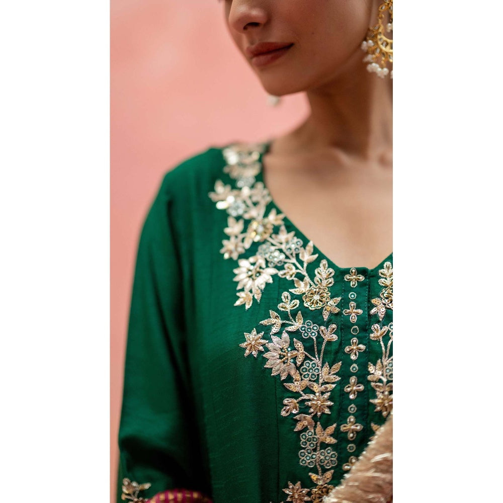 AM by Anita Mittal Green Firefly Kurta with Pant and Dupatta