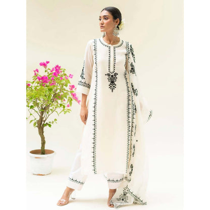 AM by Anita Mittal White Parchhai Kurta with Pant and Dupatta