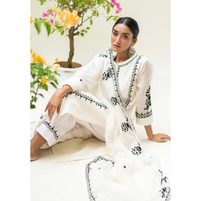 AM by Anita Mittal White Parchhai Kurta with Pant and Dupatta