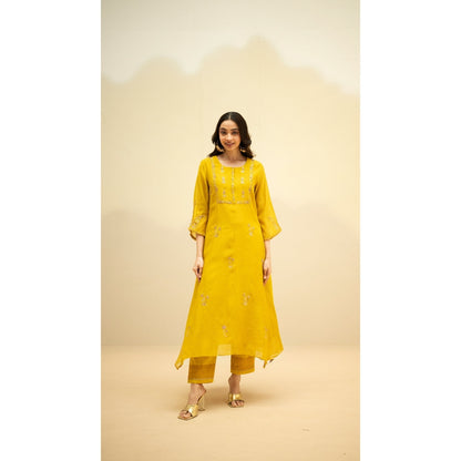 AM by Anita Mittal Chandini Yellow Kurta with Pant and Dupatta