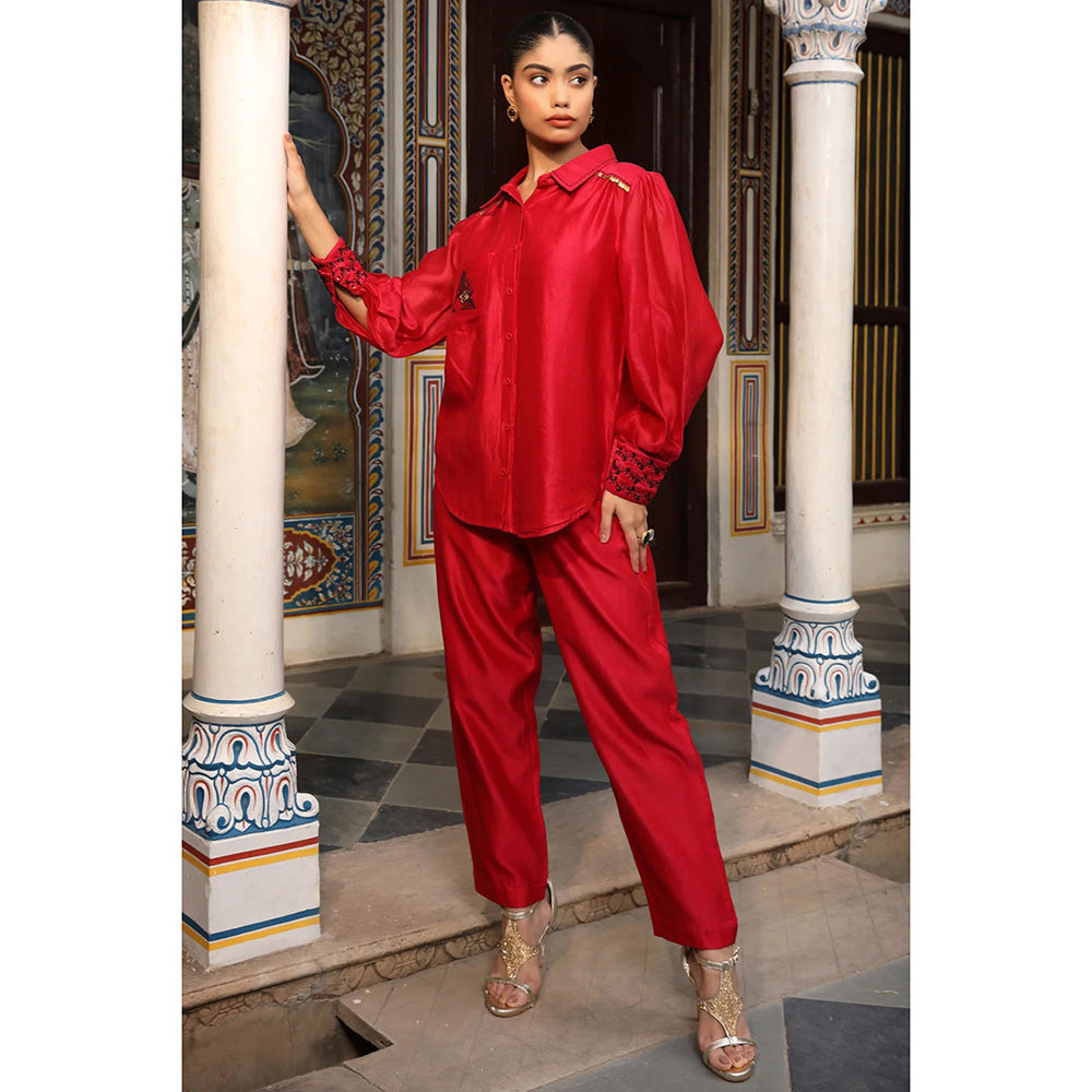 Amoree Red Chanderi Silk Thread Embroidery Co-Ord (Set of 2)