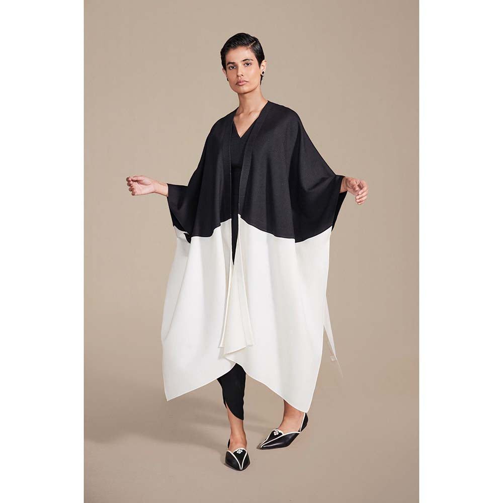 AMPM Jenna Cape Co-Ord - Black (Set of 3)