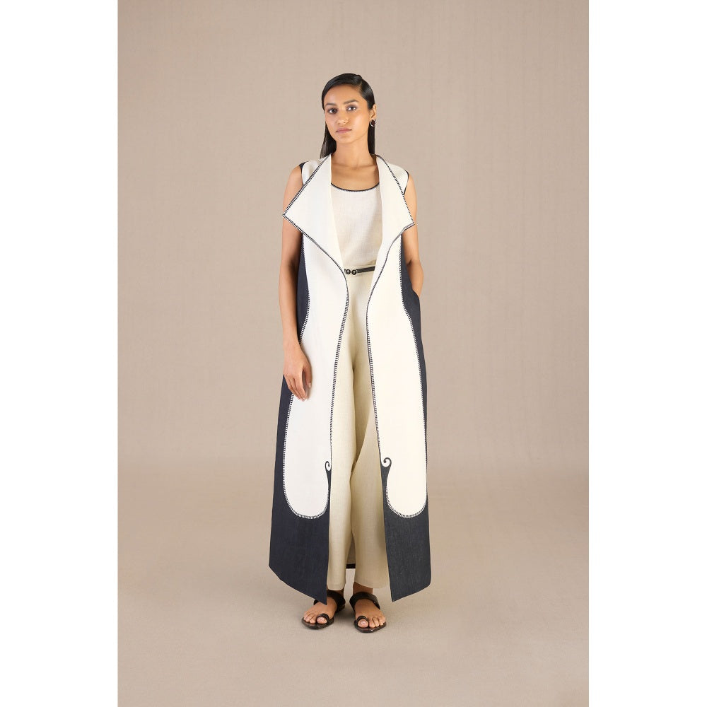 AMPM Celina Throw with Inner, Belt & Pant (Set of 4)