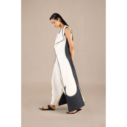 AMPM Celina Throw with Inner, Belt & Pant (Set of 4)