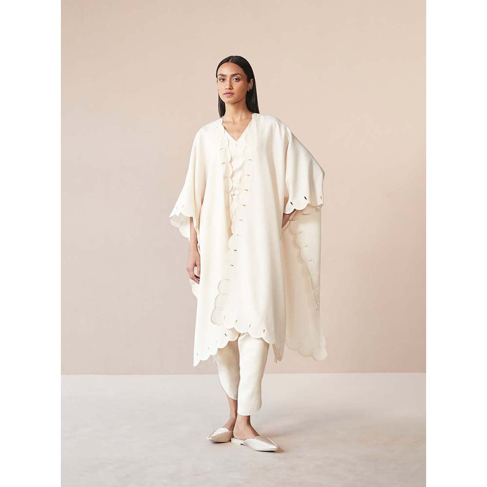 AMPM White Alea Cape