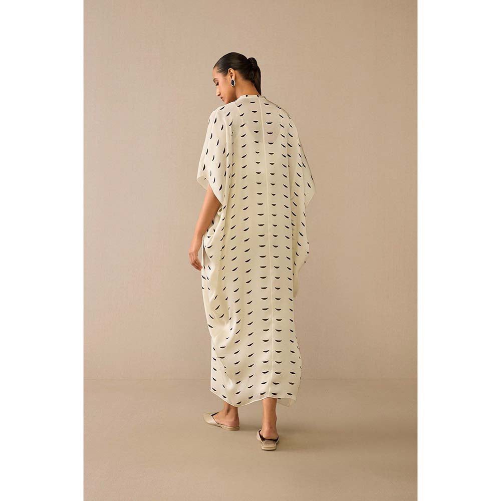 AMPM Ivory Dillagi Cape with Inner, Dhoti and Belt (Set of 4)