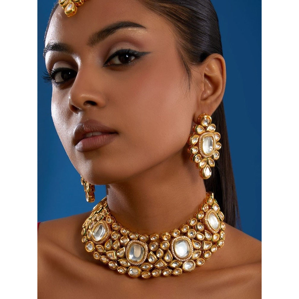 Amreli Jaipur Gold Plated Kundan Choker with Earrings